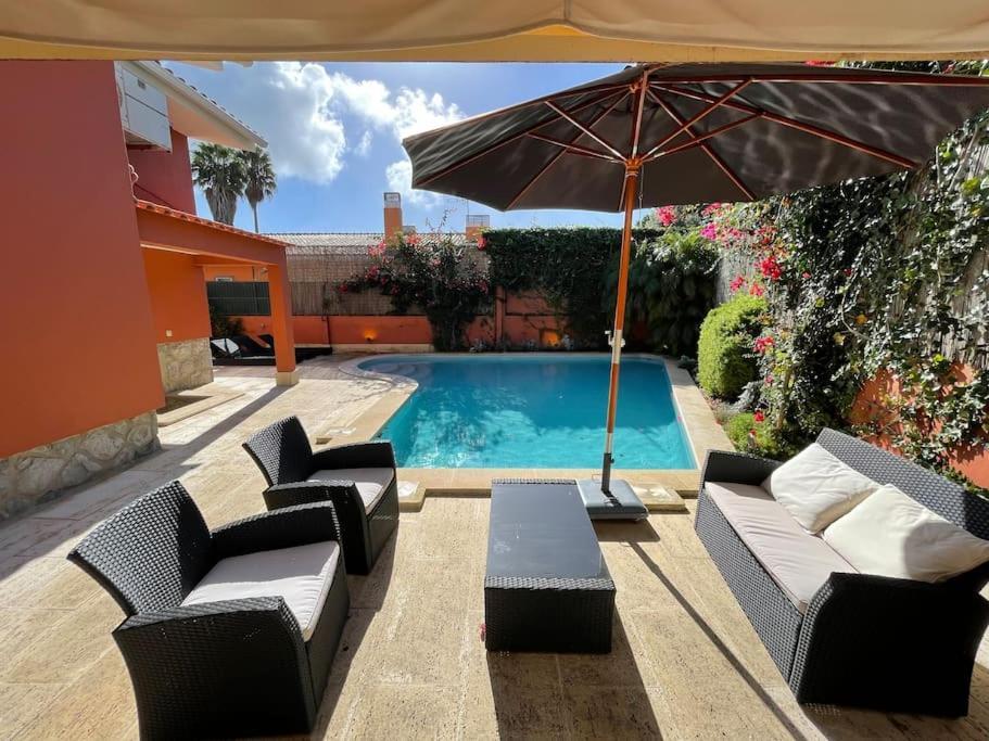 Studio With Private Swimming Pool And Garden Cascais Luaran gambar